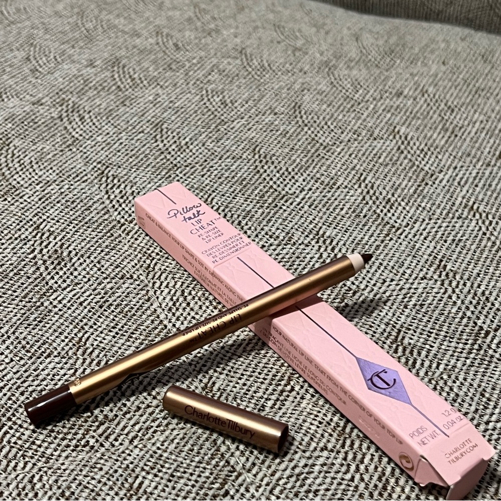 Lip Cheat Lip Liner by Charlotte Tillbury